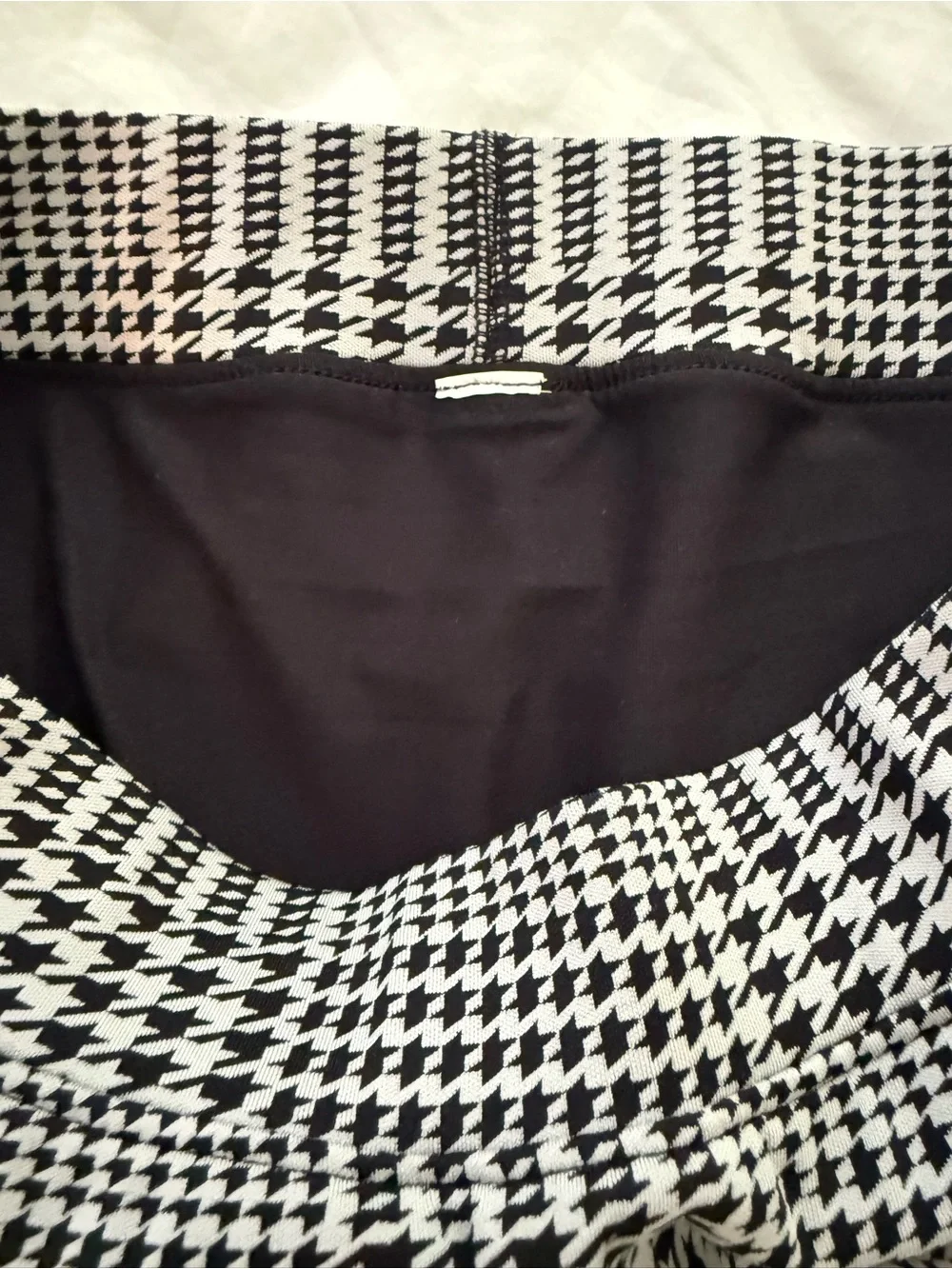 Alo glenplaid check tennis skirt.
